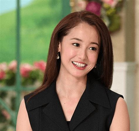 沢尻エリカは現在(2024)女優に復帰！病院は退院済み。